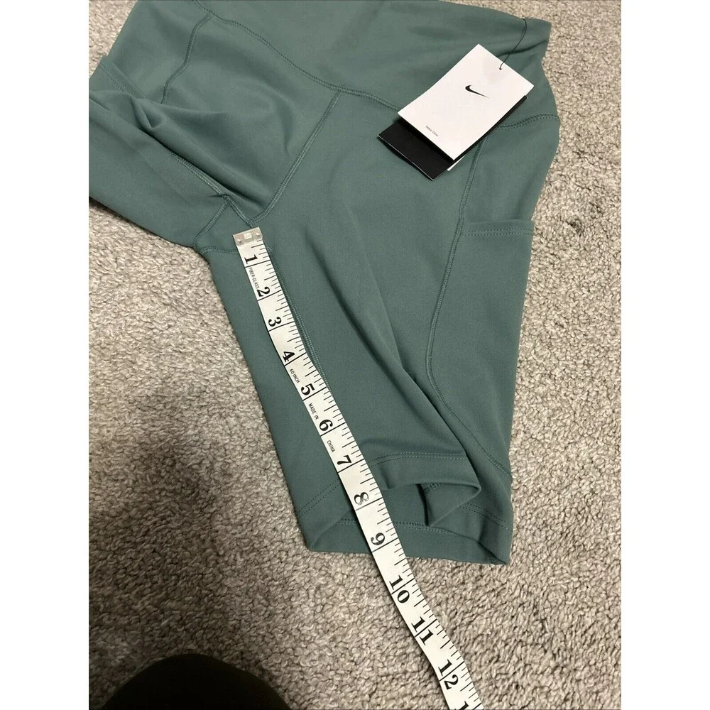 Nike Women's One High-Waisted 8